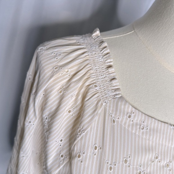 Loft Smocked Shoulder Pale Yellow Eyelet Women's Blouse (641) - Picture 8 of 12